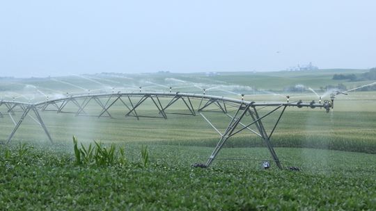 Center pivot irrigation systems