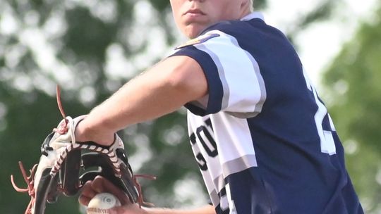 Fischer leads Juniors against Wakefield