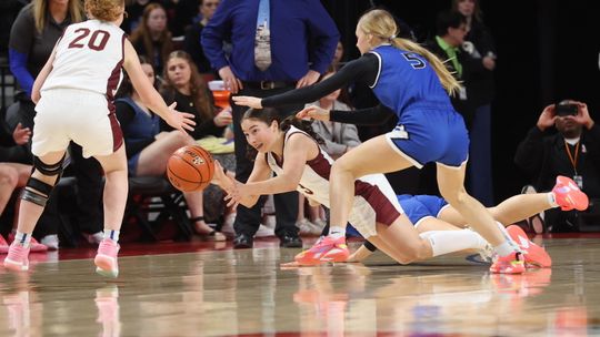 Wynot girls advance to State title game