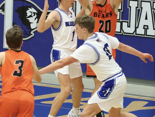 Bears return three on the hardwood