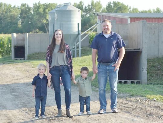 Beemer pig farmer works to give back to the community