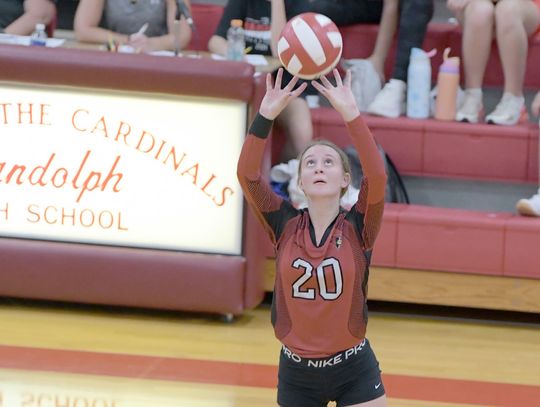 Cardinals drop match to LCC