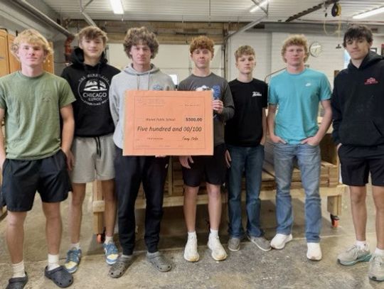 Cedar Security Bank receives $500 for WPS