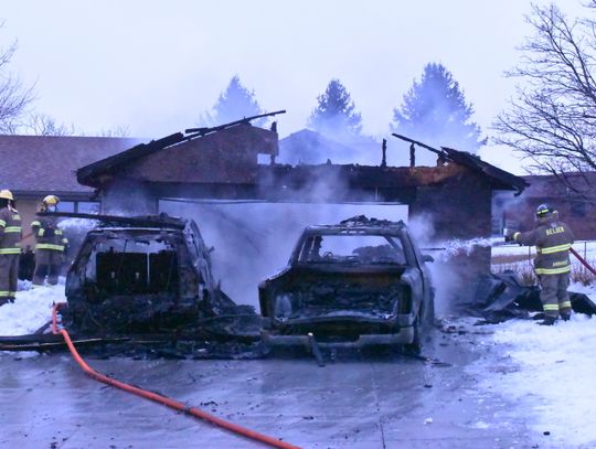 Fire damages Laurel home