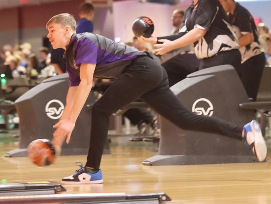 HNS boys win in the battle of the ‘Cats