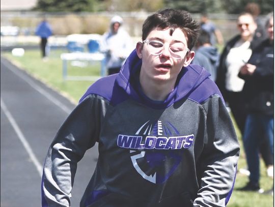 HNS takes third, seventh in GNAC meet in Hartington