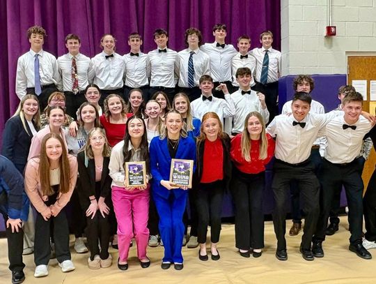 HNS varsity, JV speech teams claim titles in Wausa