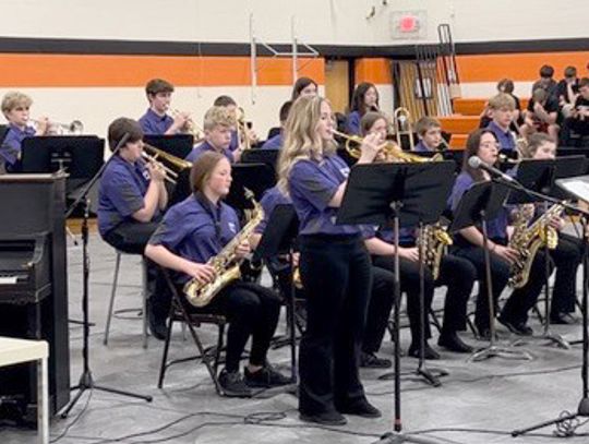 HPS Jazz, Concert bands perform well at District Music Contest