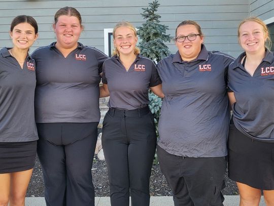 Lady Bear linksters end season at districts