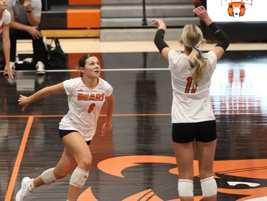 Lady Bears sweep past Ponca and Elkhorn Valley