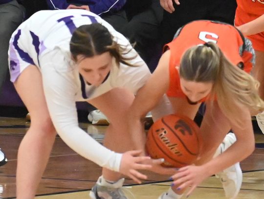 Lady Trojans post 1-2 mark for the week