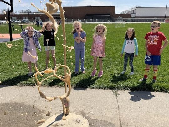 LCC students mark Earth Day