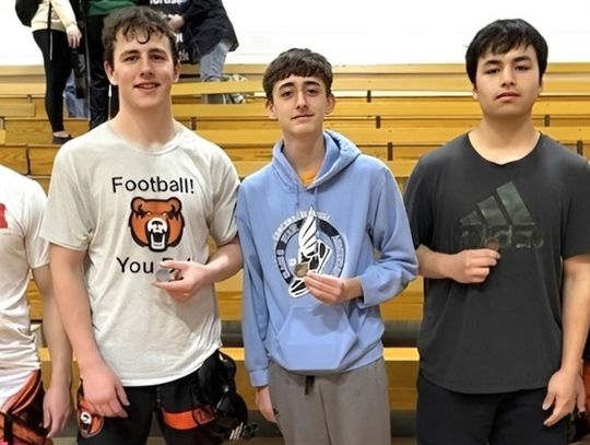 Lipp earns silver medal at GNAC meet