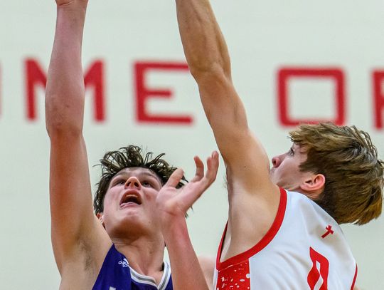 Local swimmers help Vermillion team