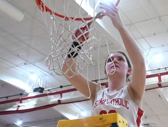 Photo Gallery - Cedar Girls District title Game