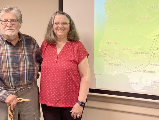 Randolph couple discuss Spain trip at meeting