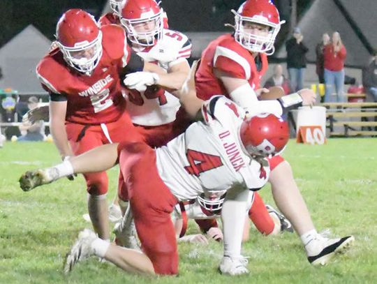 Randolph girls earn a volleyball split with Osmond