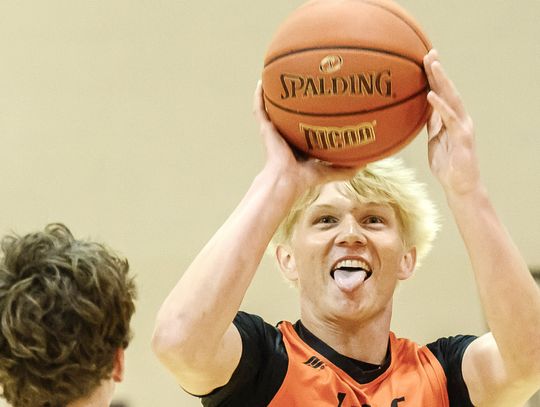 Roberts plays key role for All Stars