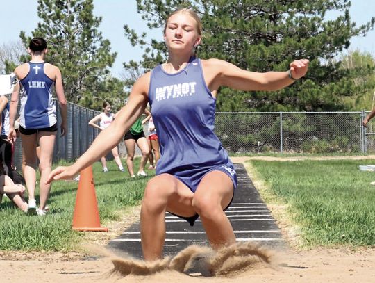 Wynot competes in Jim Winch Invite