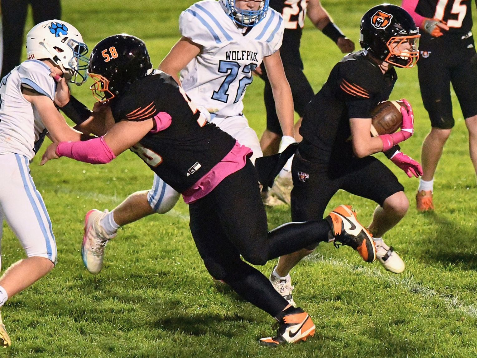 Laurel-Concord-Coleridge Bears scatter Wolfpack