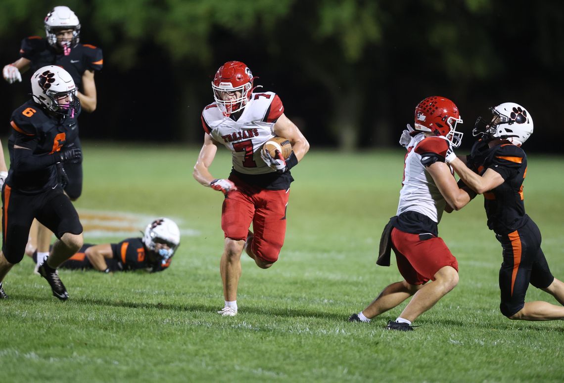 Cedar Catholic hosts Lincoln team Cedar Catholic hosts Lincoln team