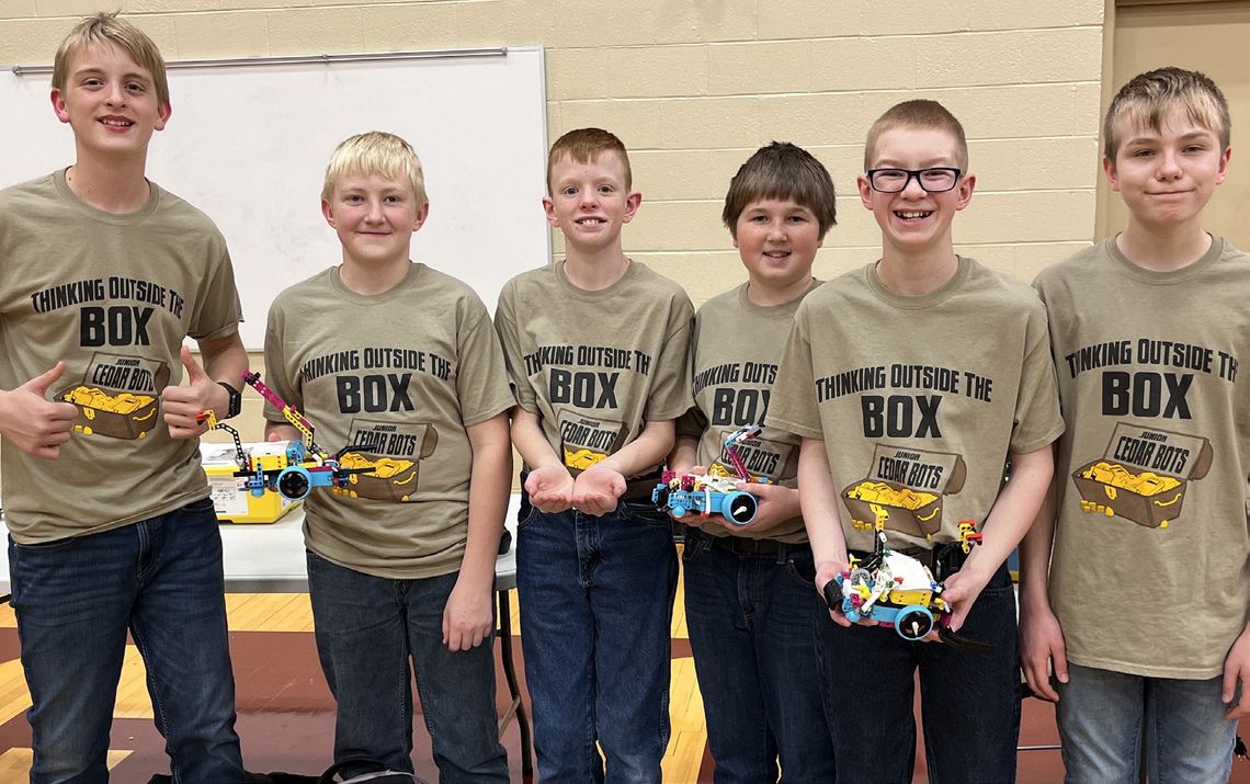 Cedar Catholic’s Junior Cedar Bots conclude first season