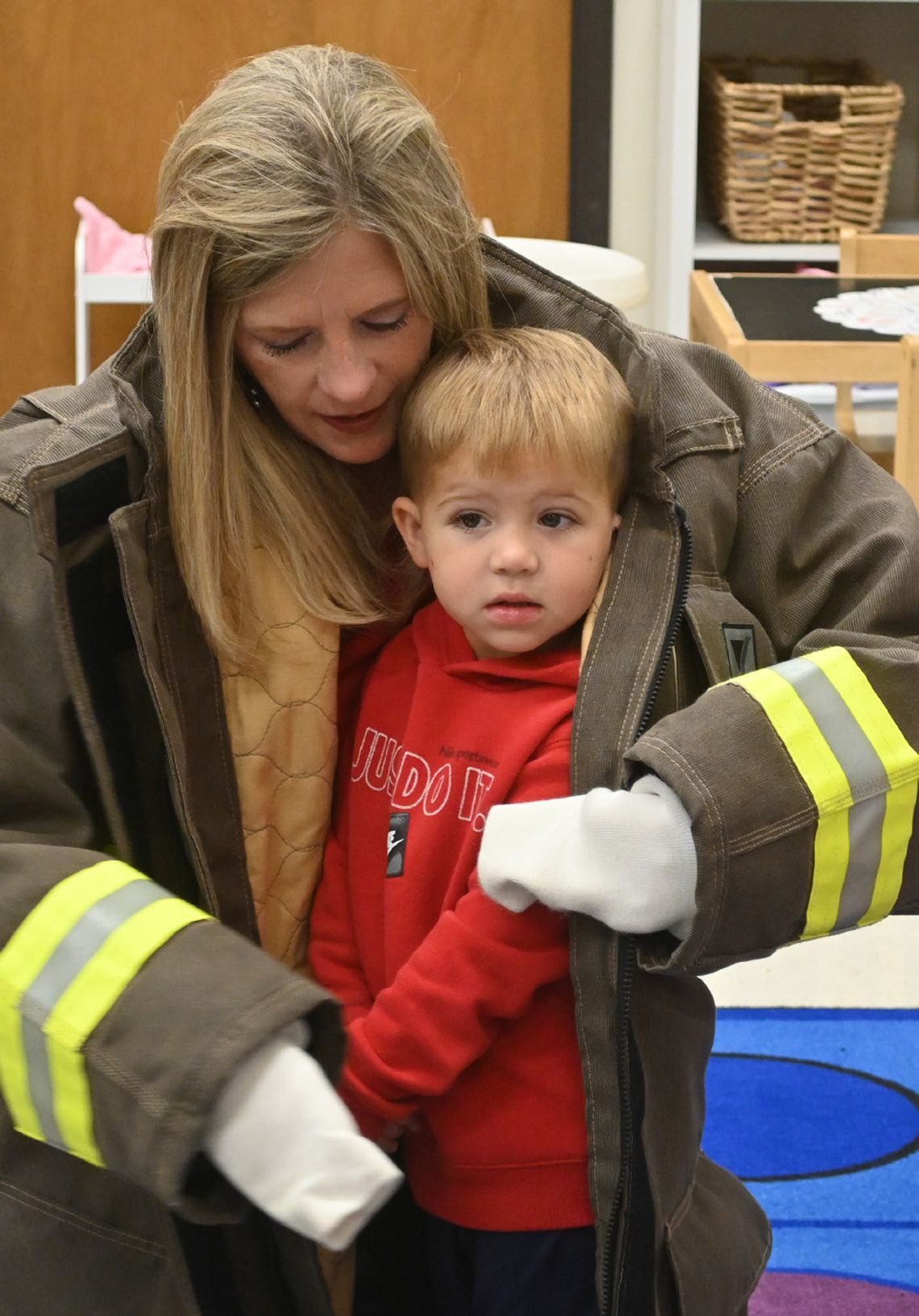 Hartington pre-school and kindergarten students got a chance last Friday to learn about fire safety from local fire fighters