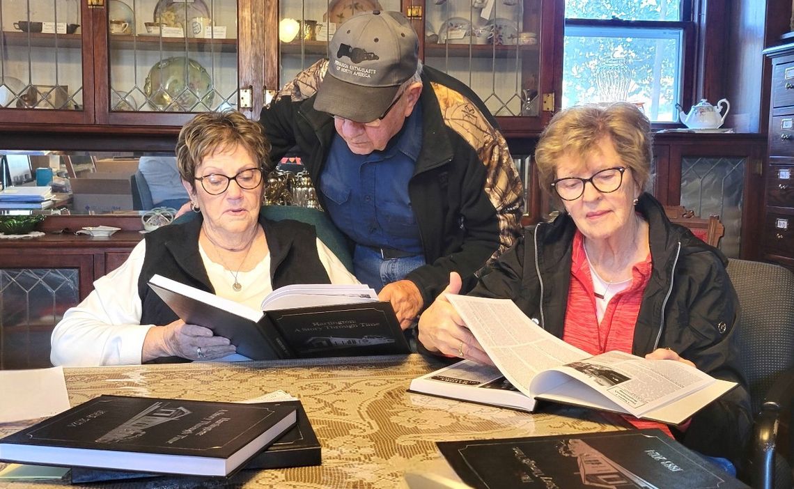 Local residents question building permits Local residents question building permits