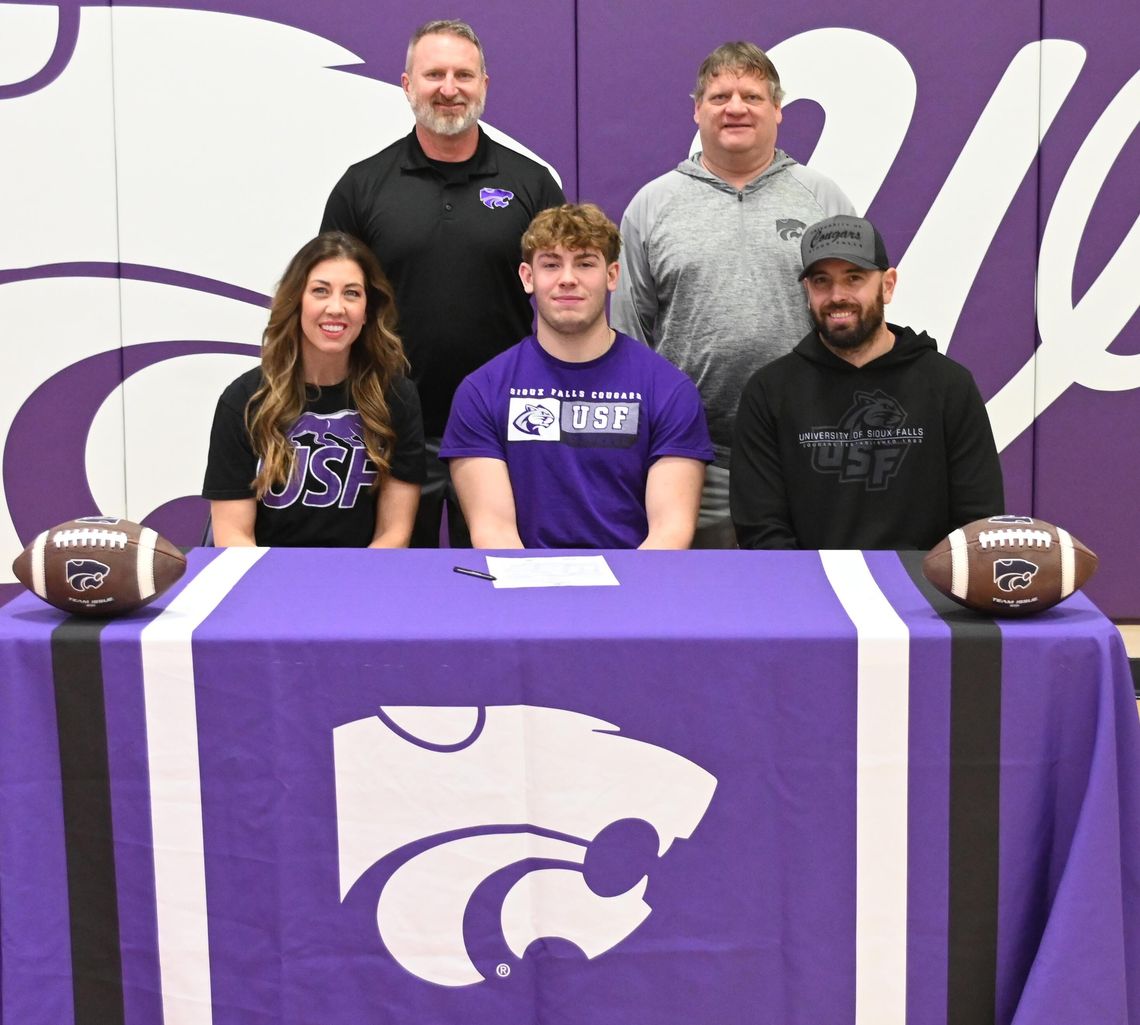 Wakeley signs Letter of Intent to play college football
