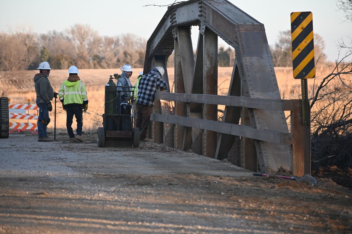 Work continues on bridge replacement near Hartington