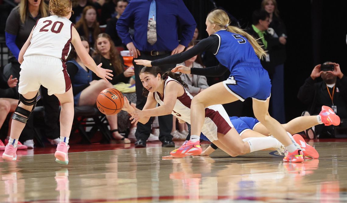 Wynot girls advance to State title game