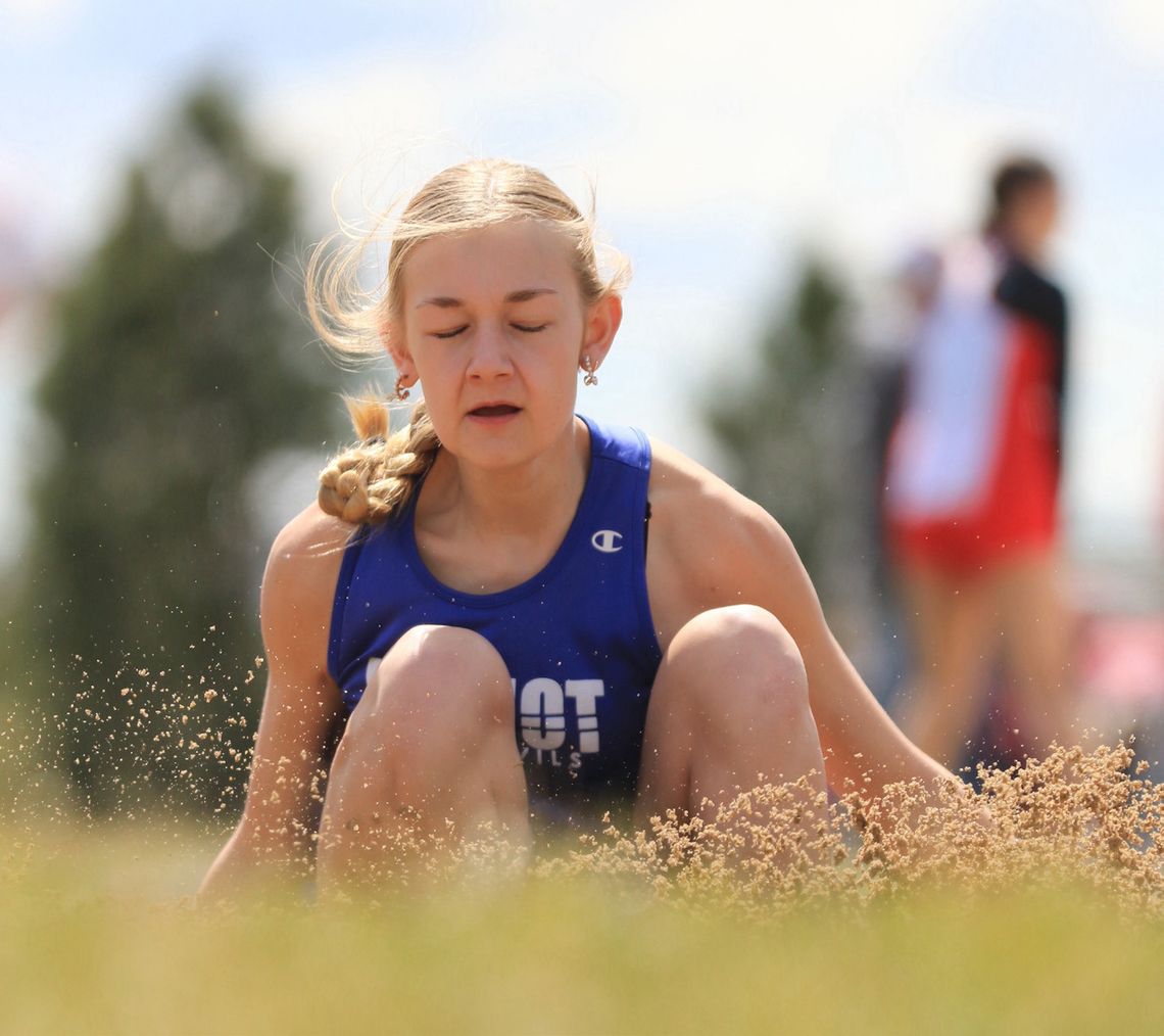 Wynot track athletes earn medals at Hartington