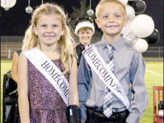 Nora Pinkelman and Blake Lubberstedt, crown bearers at LCC Homecoming