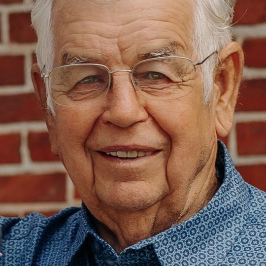 Loy Nelson